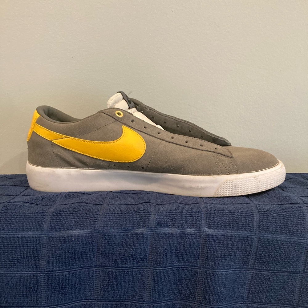 Size 11.Gray & Yellow. Nike SB Shoes